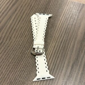 White scalloped silicon Apple Watch band